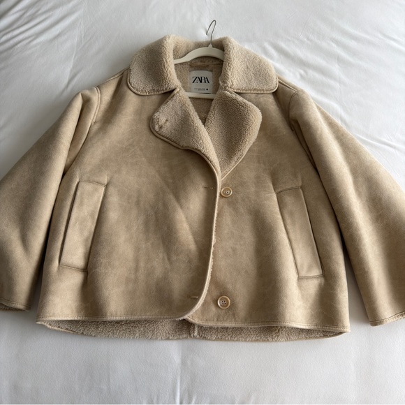 Zara Jackets & Blazers - ZARA Cream Teddy-Lined Short Coat